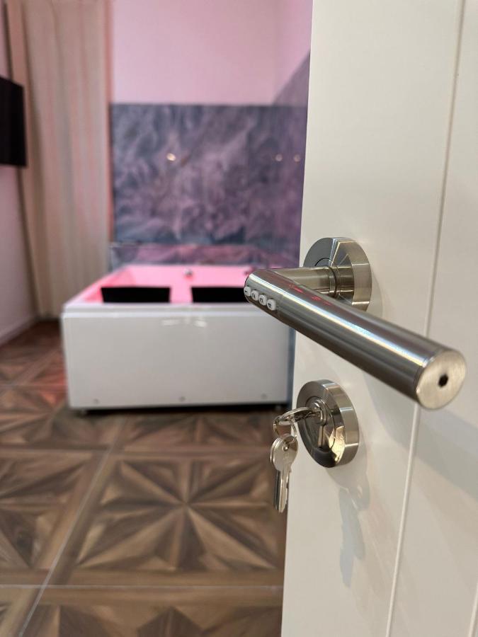 San Ferdinando Suite Room ナポリ エクステリア 写真